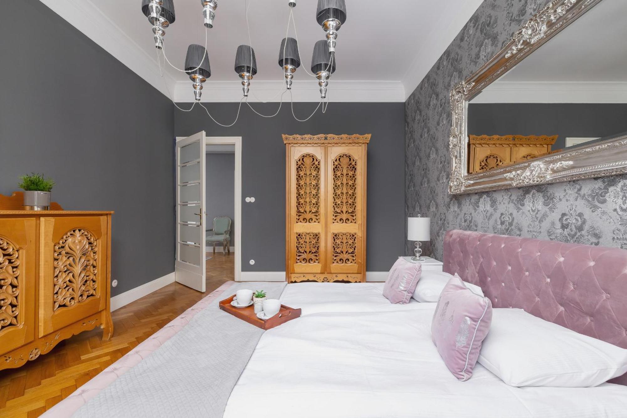 Apartament Luxury With Two Bedrooms And Balcony By Renters Prestige Kraków